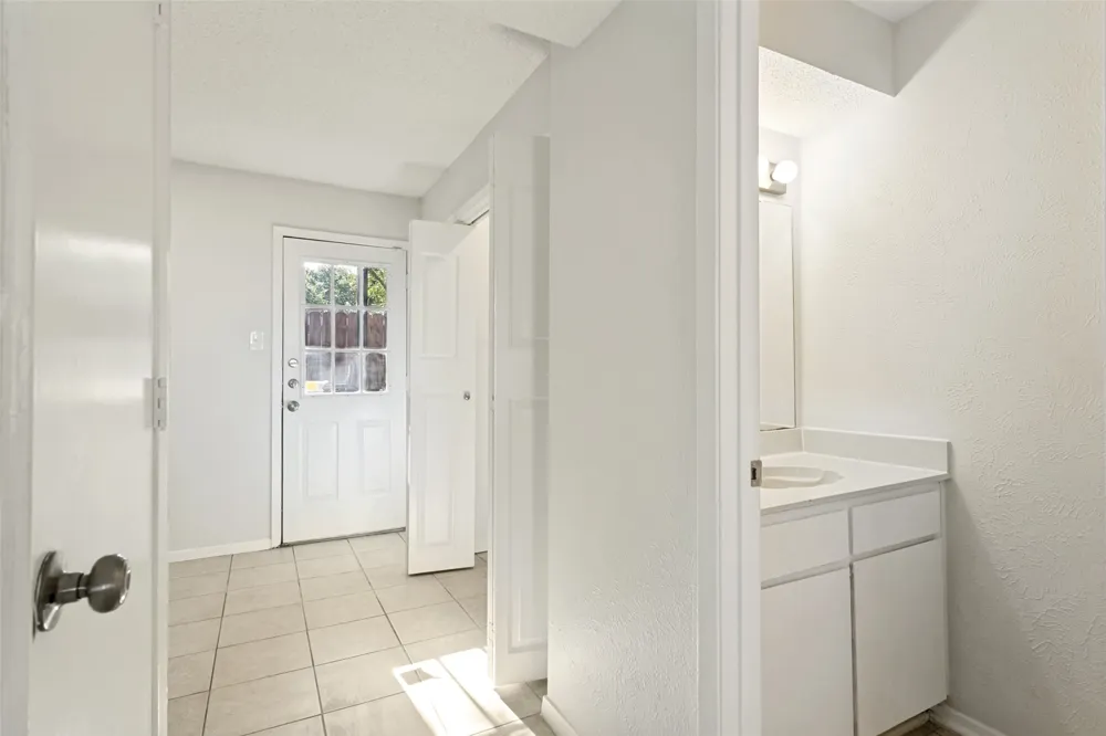 1265 Dallas Drive Denton, TX 76205