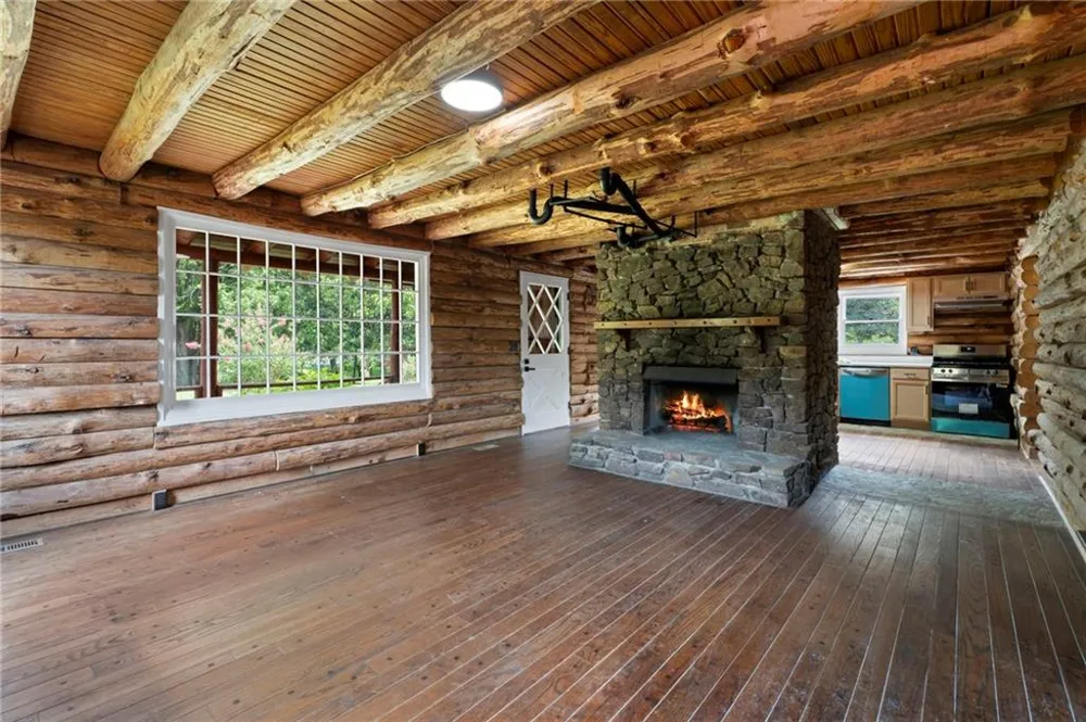 2059 Cave Spring Road Cedartown, GA 30125