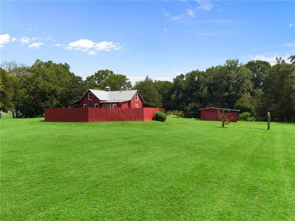 2059 Cave Spring Road Cedartown, GA 30125