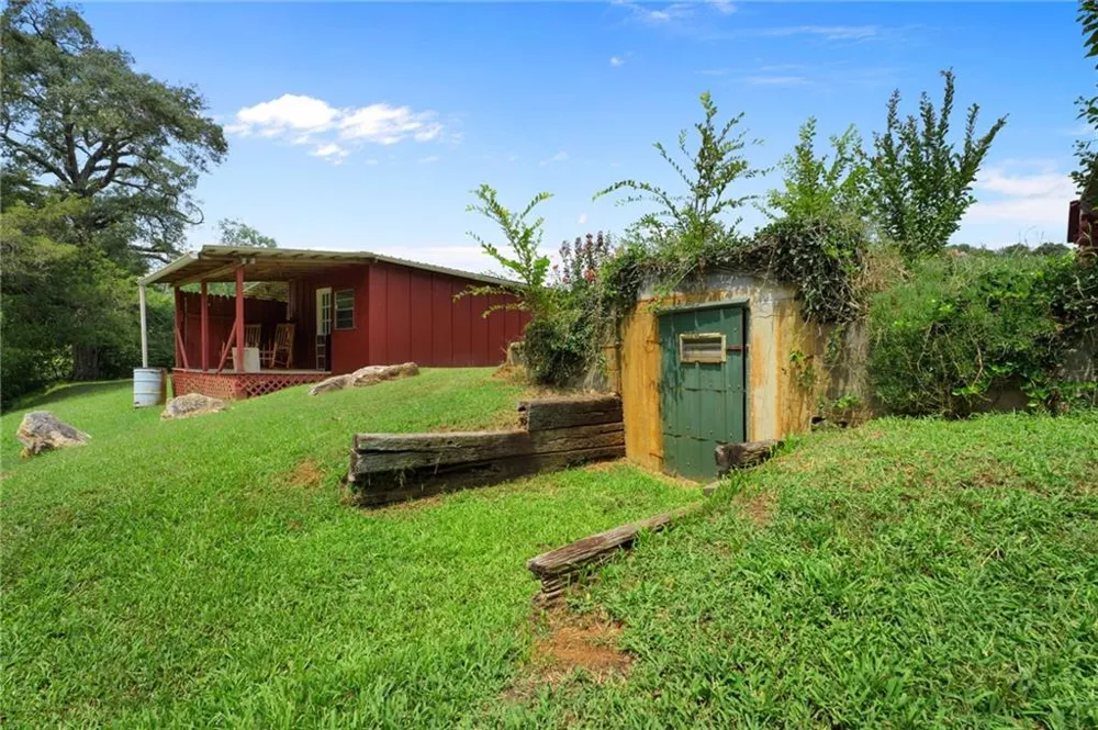 2059 Cave Spring Road Cedartown, GA 30125