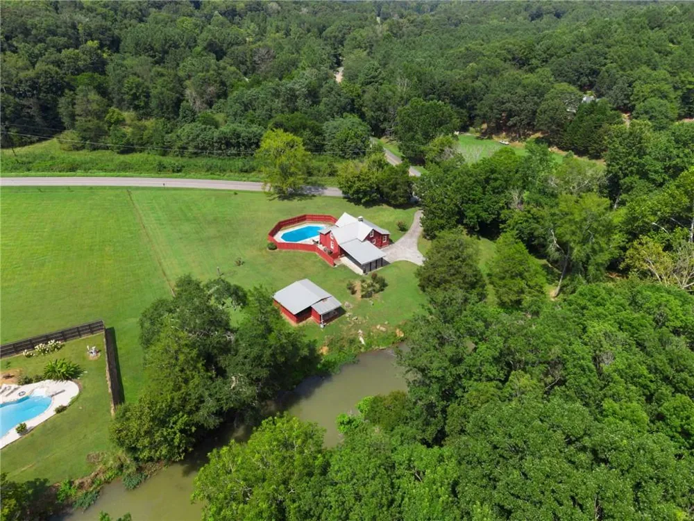 2059 Cave Spring Road Cedartown, GA 30125