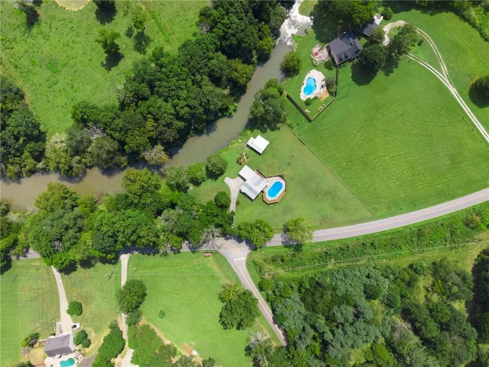 2059 Cave Spring Road Cedartown, GA 30125