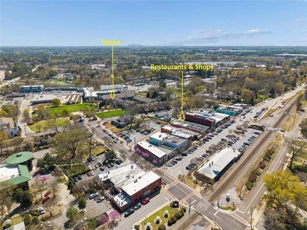 124 Parkside West Court Norcross, GA 30071