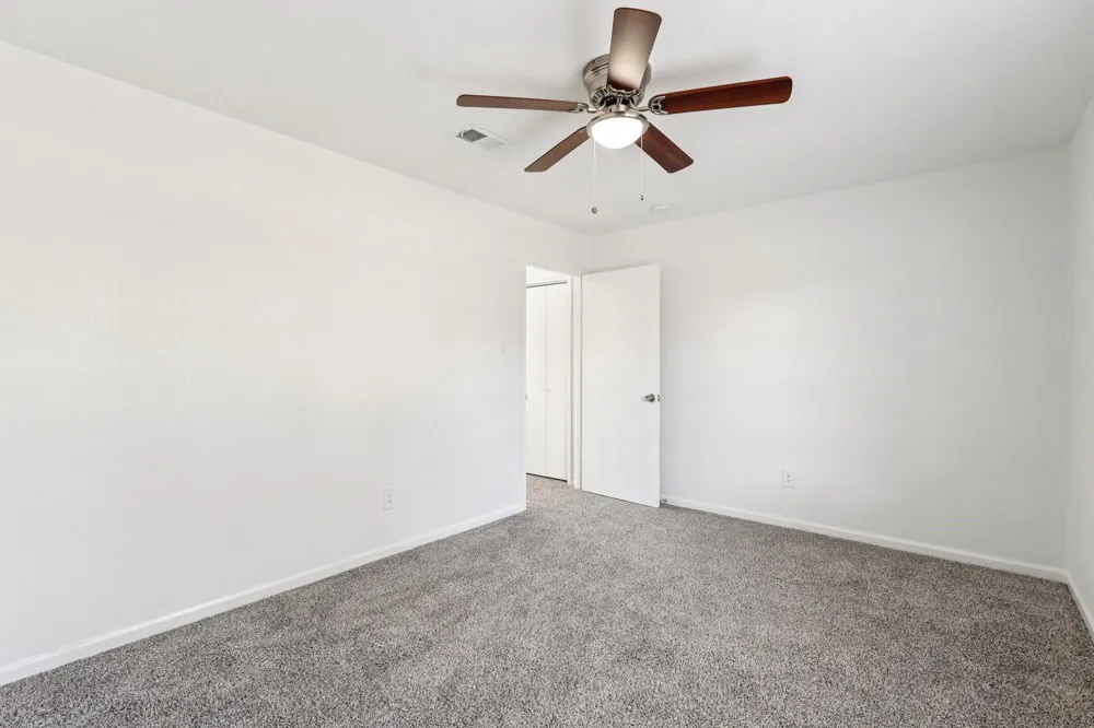 4634 Stonemede Drive Friendswood, TX 77546