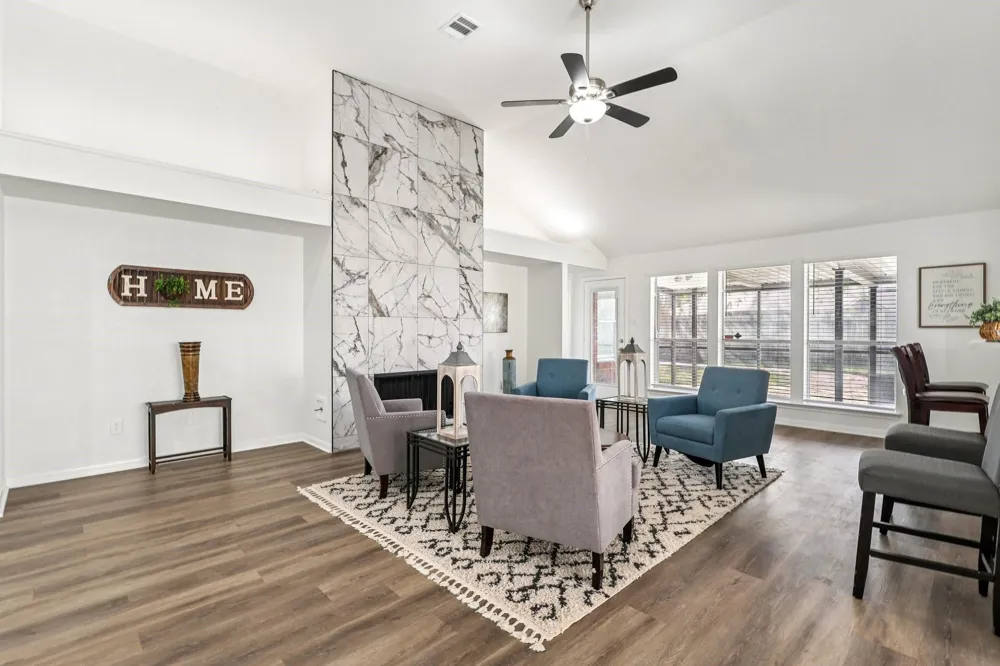 4634 Stonemede Drive Friendswood, TX 77546