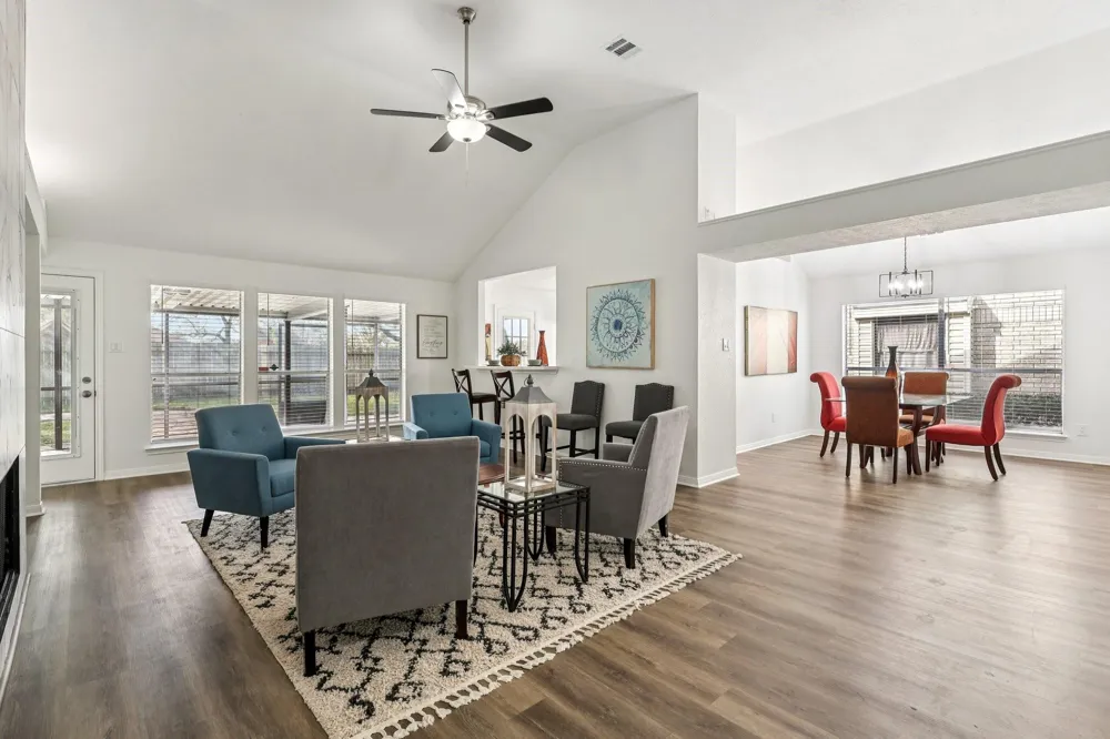 4634 Stonemede Drive Friendswood, TX 77546