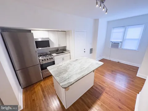 2807 4TH STREET NE #1