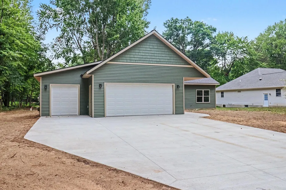 9621 Sunset Drive Stanwood, MI 49346