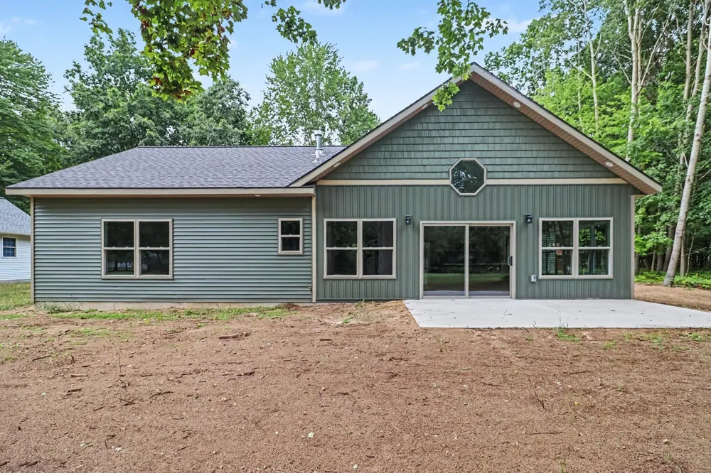 9621 Sunset Drive Stanwood, MI 49346