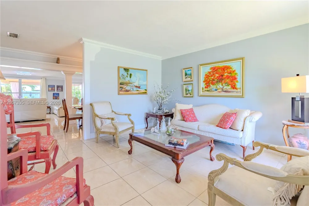 990 W 56th St Hialeah, FL 33012