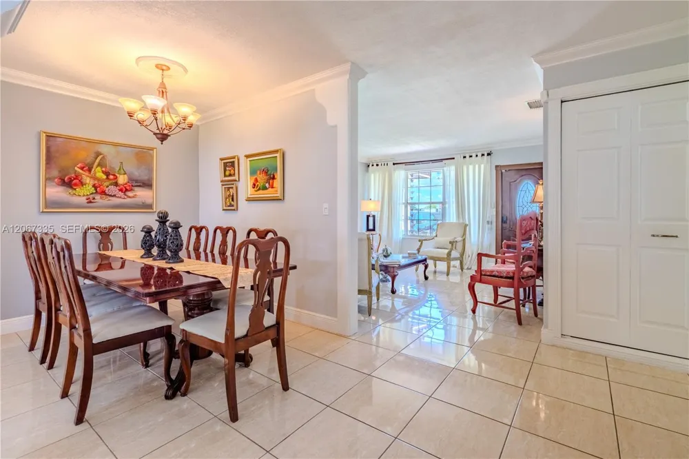 990 W 56th St Hialeah, FL 33012