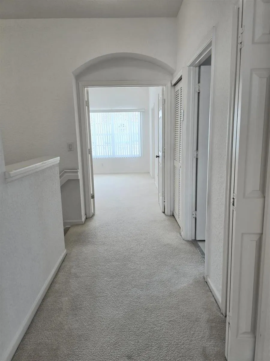 10589 NW 56th Place Coral Springs, FL 33076