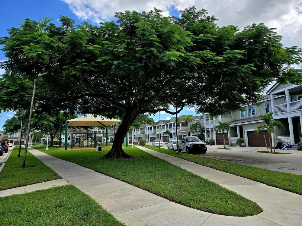 10589 NW 56th Place Coral Springs, FL 33076