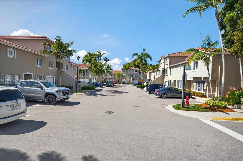 128 Riviera Cir #128 Weston, FL 33326