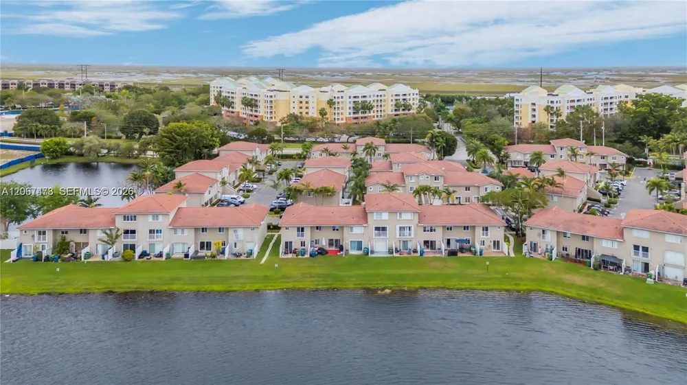128 Riviera Cir #128 Weston, FL 33326