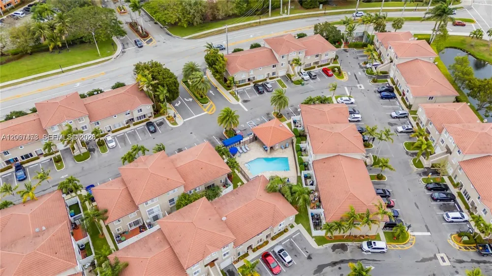 128 Riviera Cir #128 Weston, FL 33326