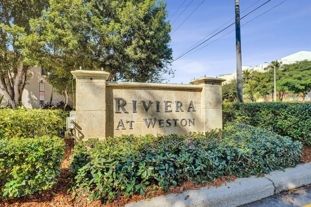 128 Riviera Cir #128 Weston, FL 33326
