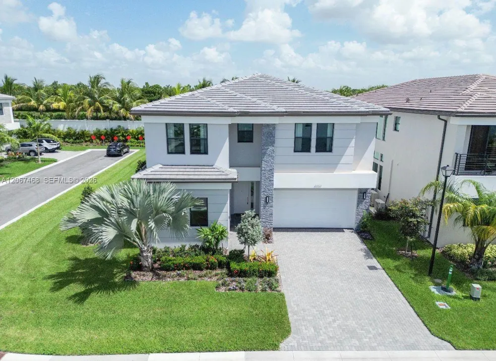 8151 Laurel Falls Dr Boca Raton, FL 33496