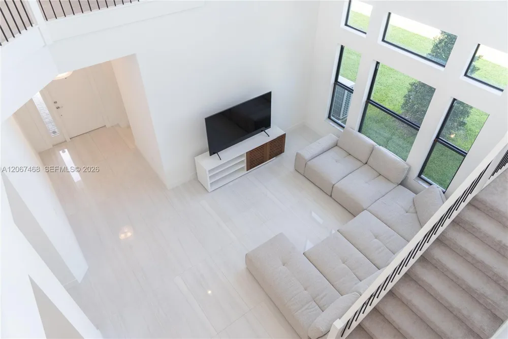 8151 Laurel Falls Dr Boca Raton, FL 33496