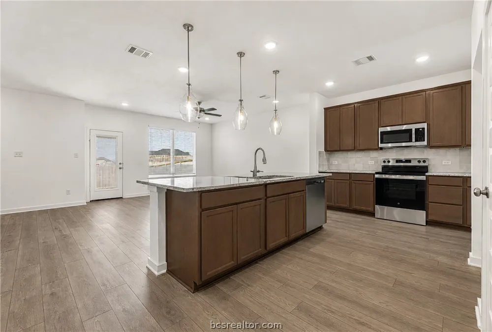 1927 Sebright Drive Bryan, TX 77807