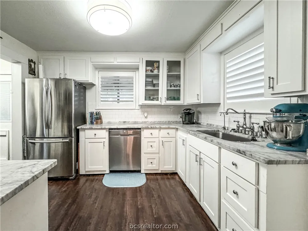602 W Buck Street Caldwell, TX 77836