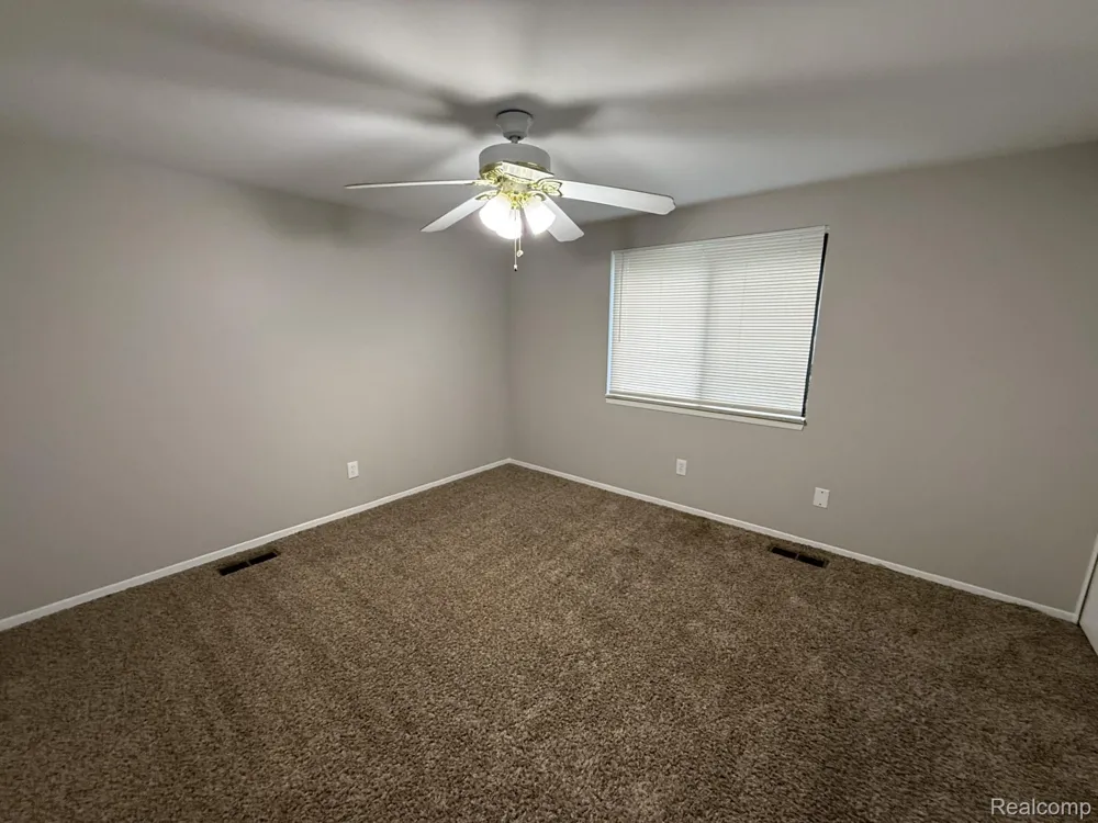 27153 Farmbrook Villa Drive Southfield City, MI 48034