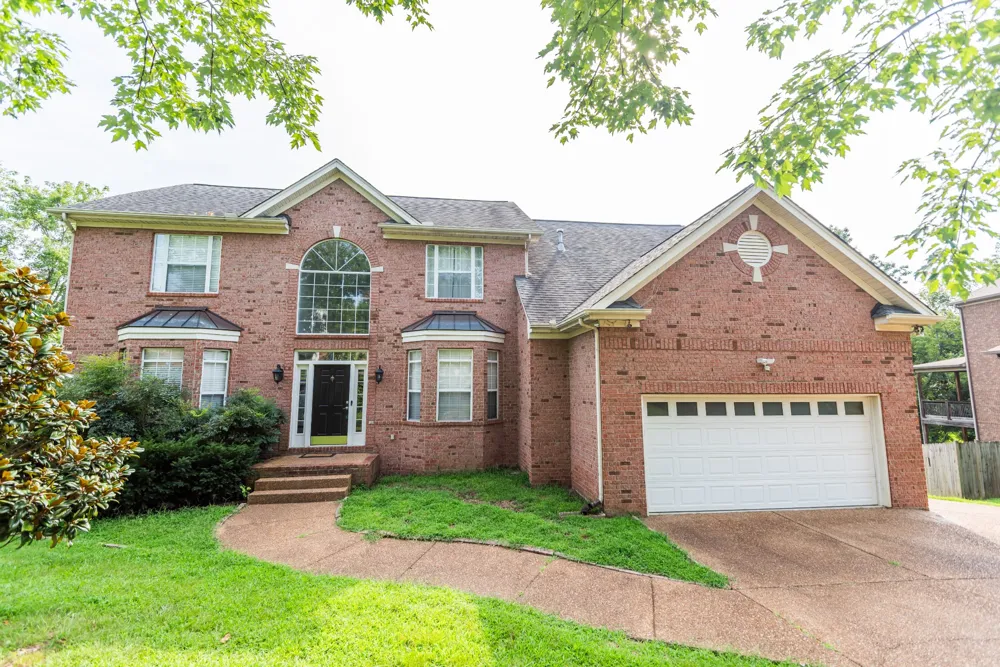 814 Lynn Dr Goodlettsville, TN 37072
