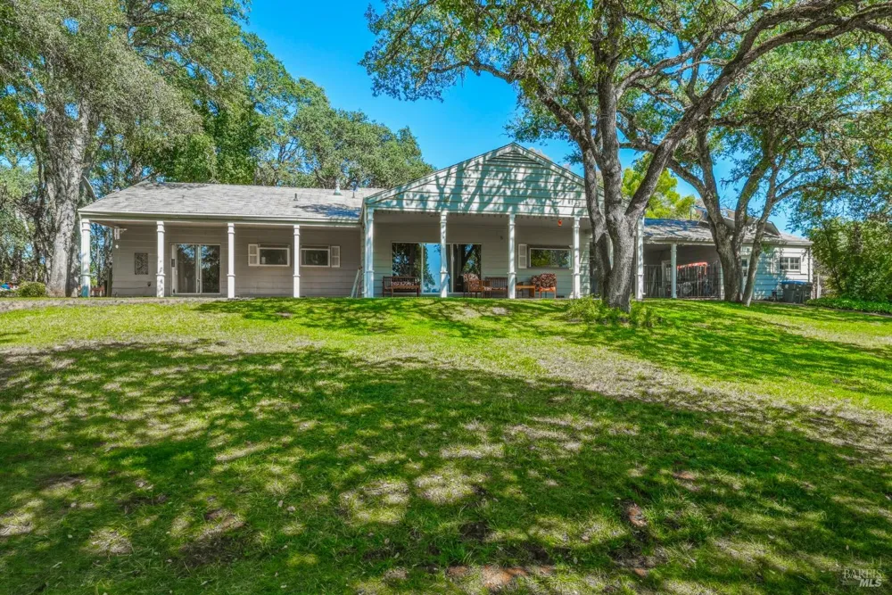 2875 Hill Road Lakeport, CA 95453