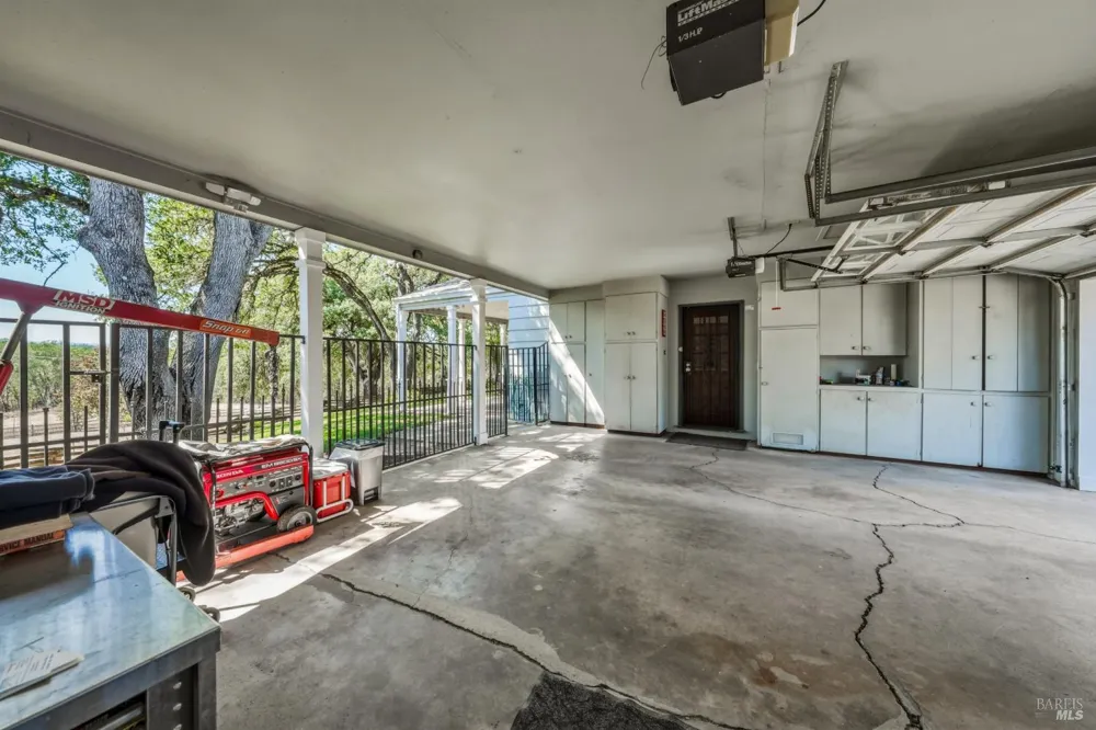 2875 Hill Road Lakeport, CA 95453