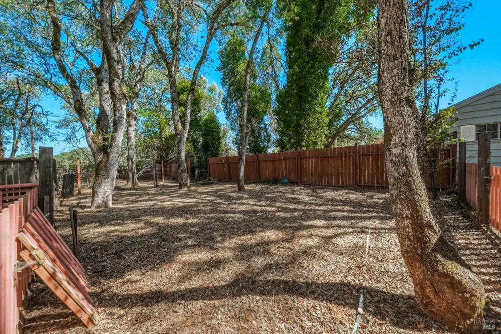 2875 Hill Road Lakeport, CA 95453