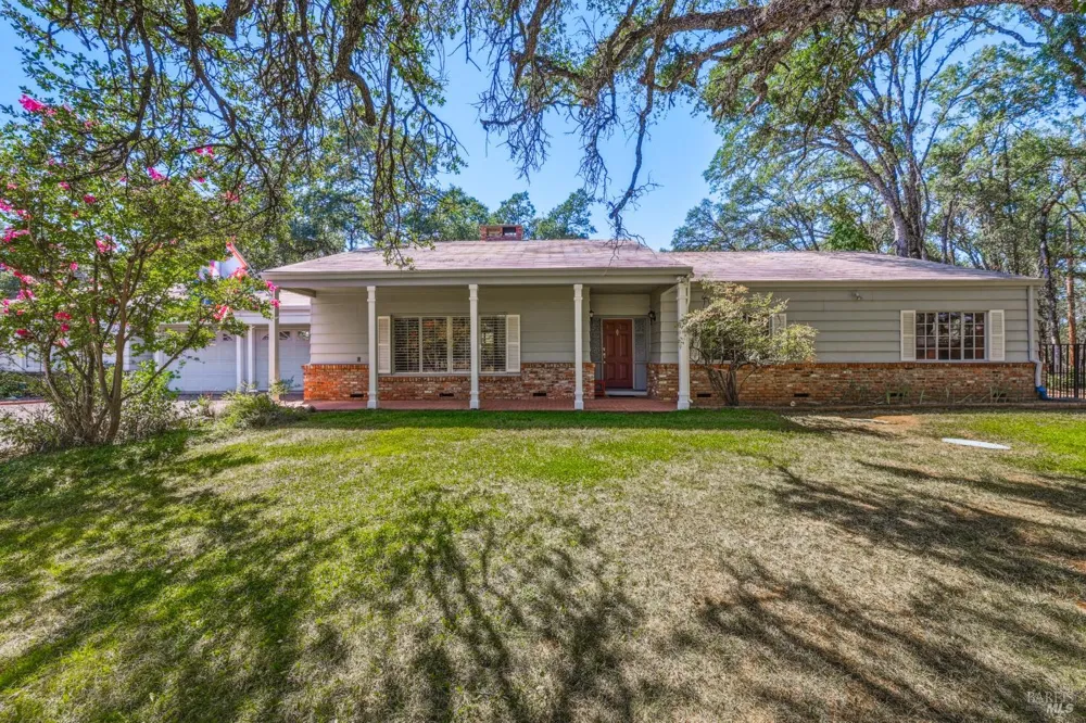 2875 Hill Road Lakeport, CA 95453