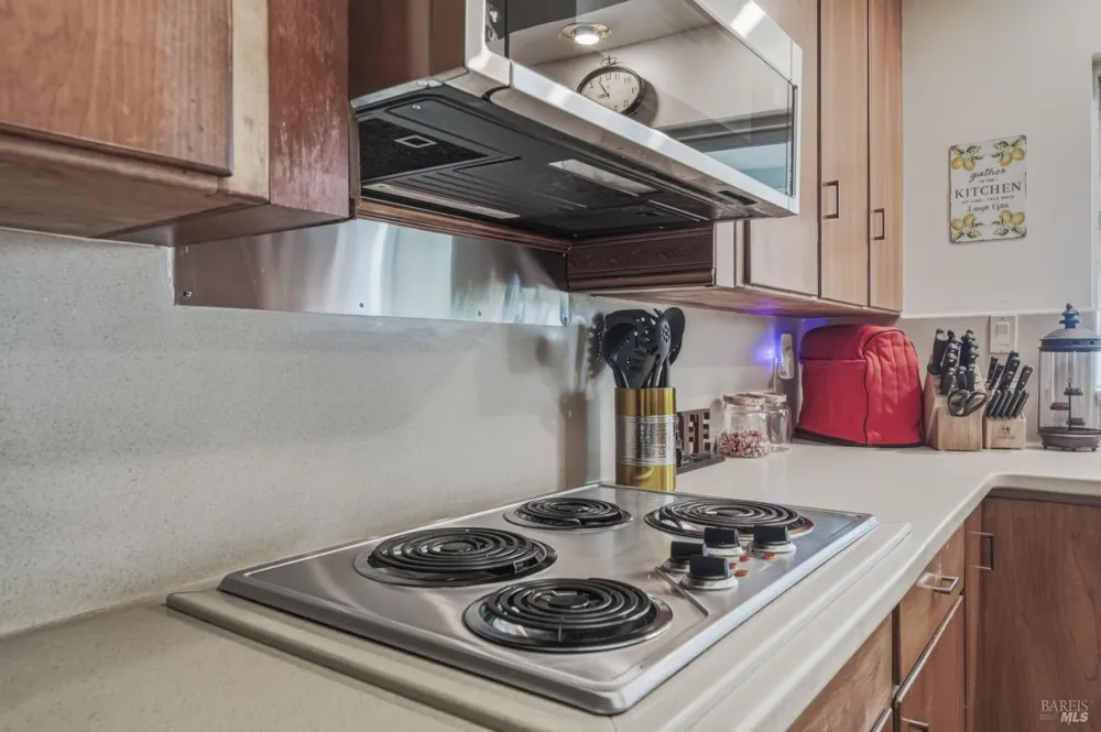 2875 Hill Road Lakeport, CA 95453