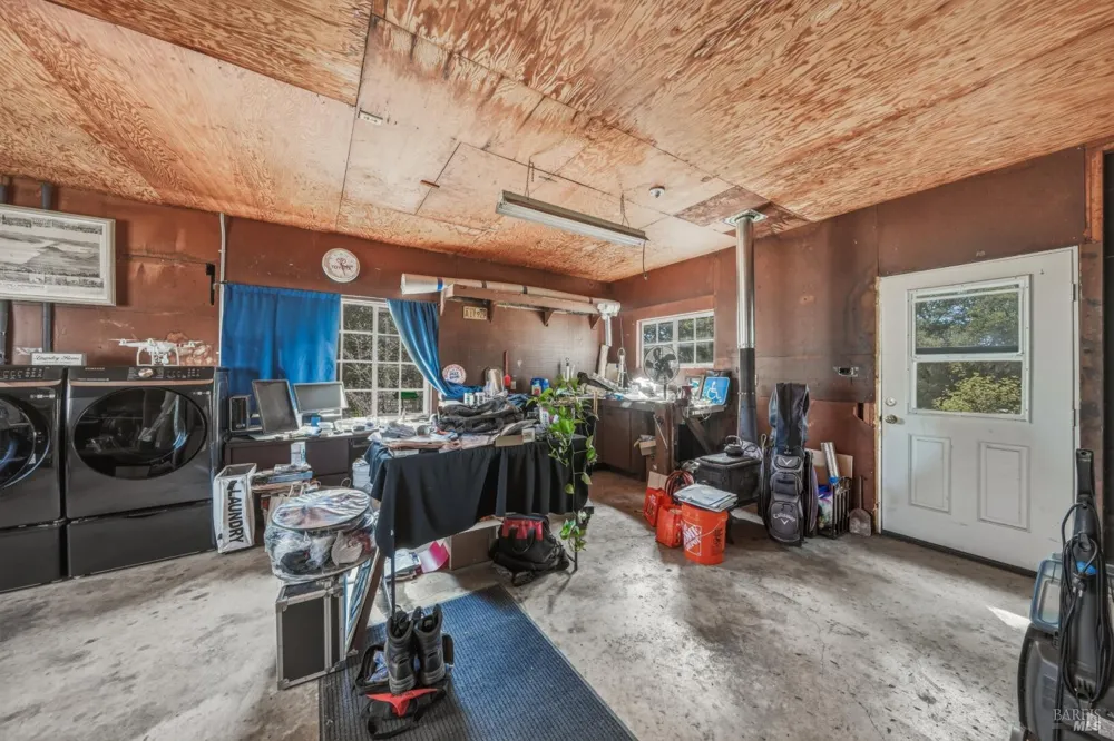 2875 Hill Road Lakeport, CA 95453