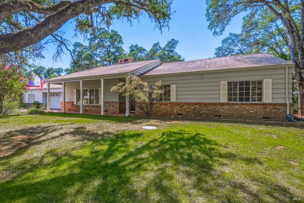 2875 Hill Road Lakeport, CA 95453