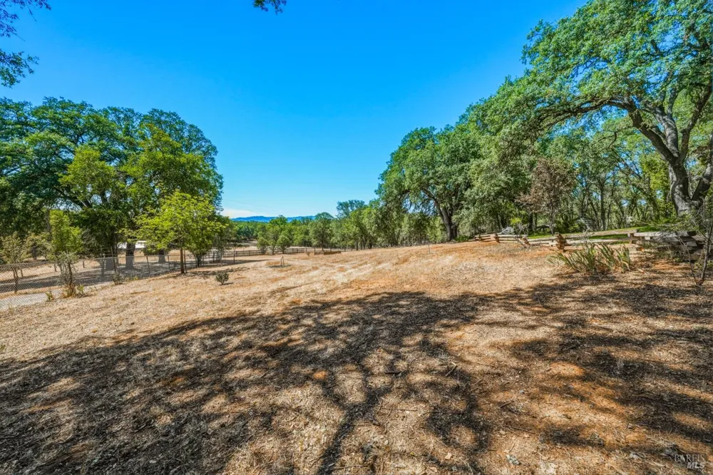2875 Hill Road Lakeport, CA 95453