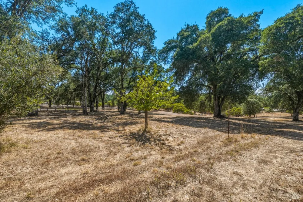 2875 Hill Road Lakeport, CA 95453