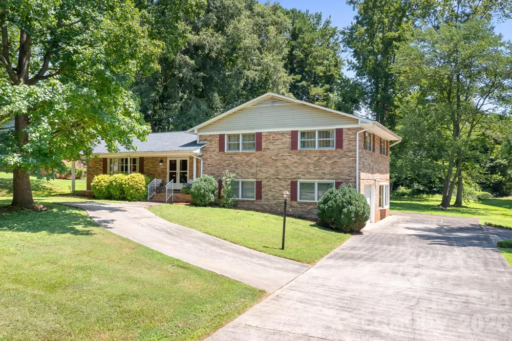 1009 Springs Road Lincolnton, NC 28092