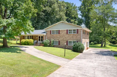 1009 Springs Road