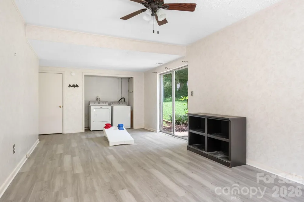 1009 Springs Road Lincolnton, NC 28092