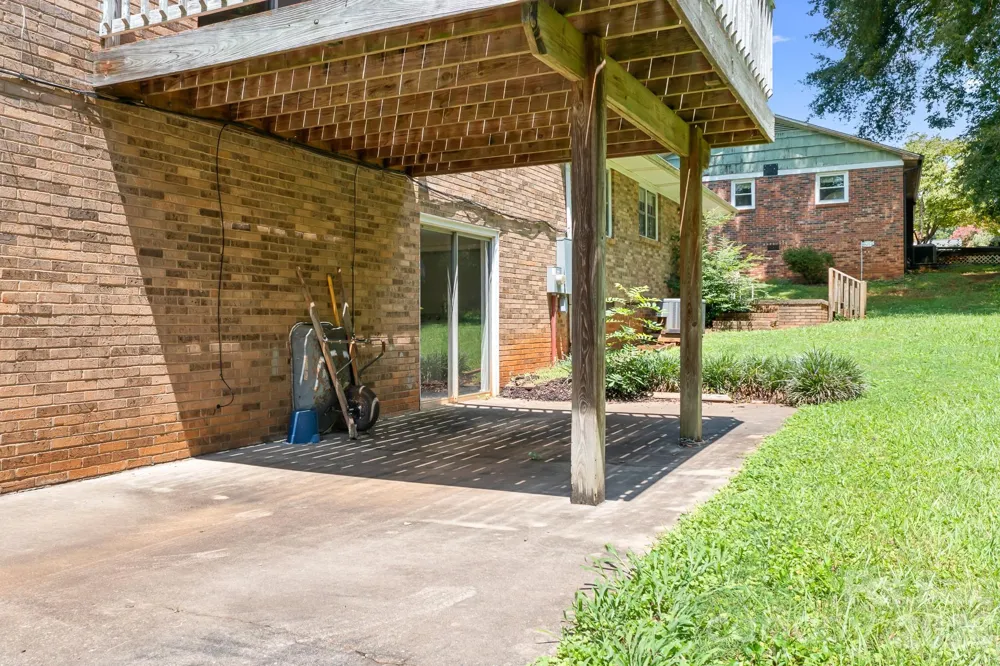 1009 Springs Road Lincolnton, NC 28092