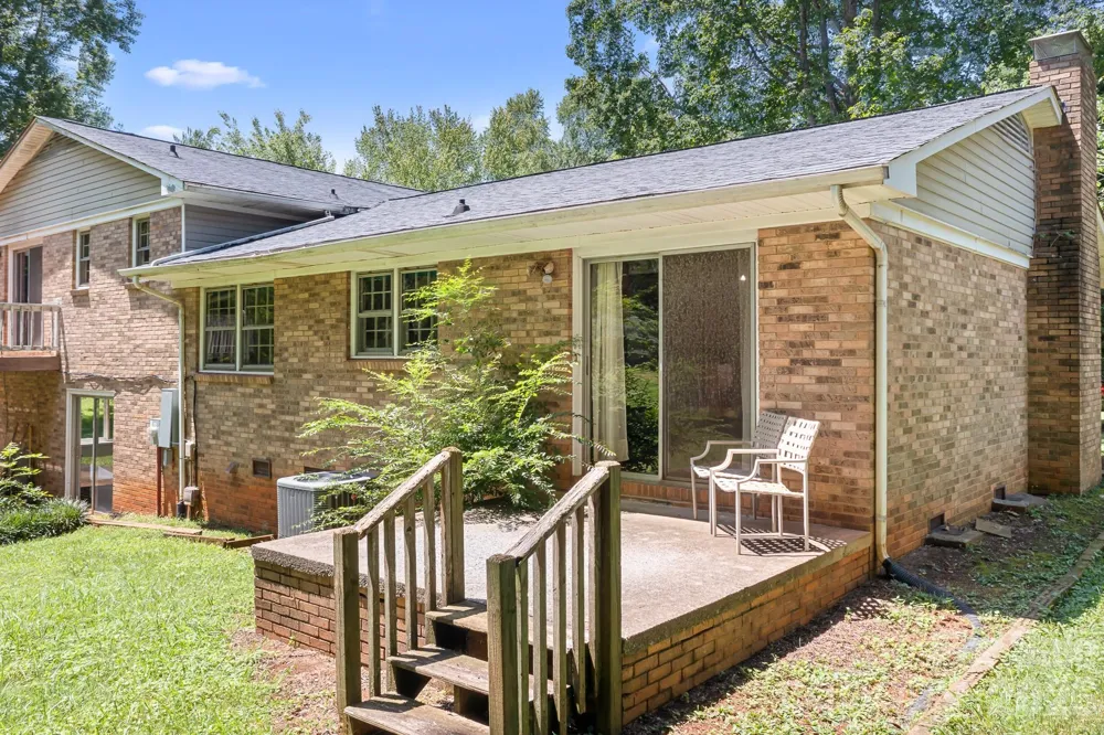1009 Springs Road Lincolnton, NC 28092