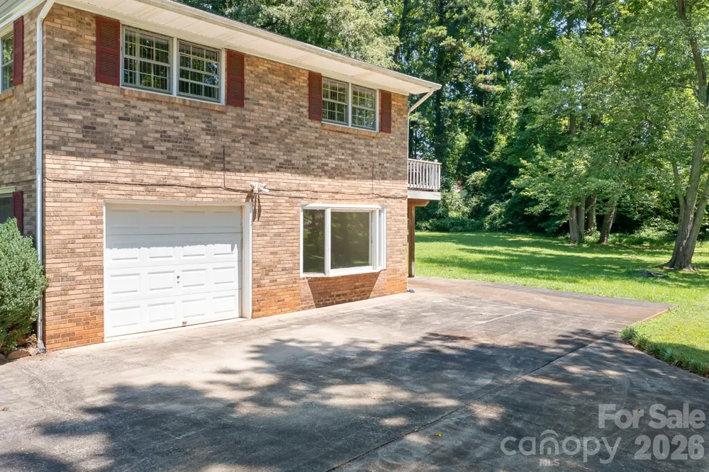 1009 Springs Road Lincolnton, NC 28092