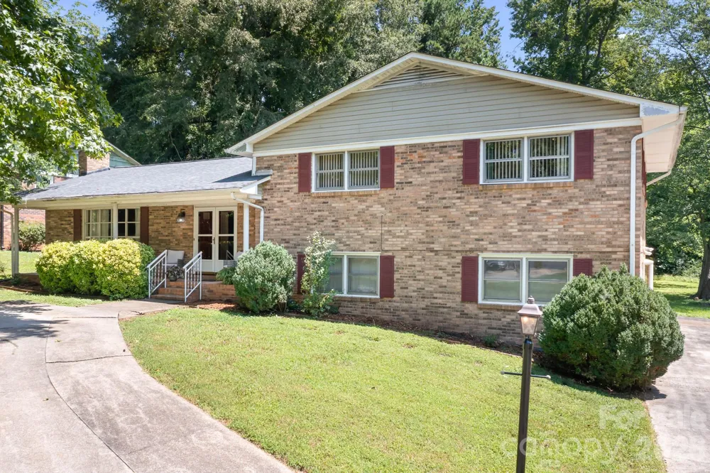 1009 Springs Road Lincolnton, NC 28092