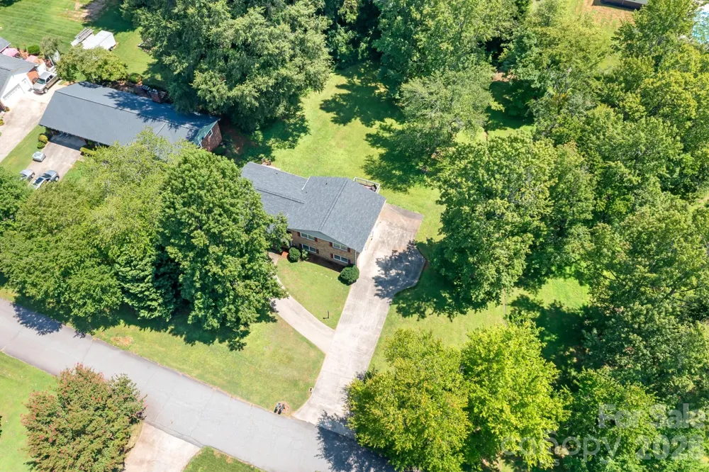 1009 Springs Road Lincolnton, NC 28092