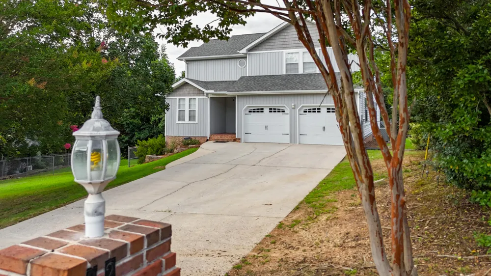 82 Edgewater Drive Ringgold, GA 30736