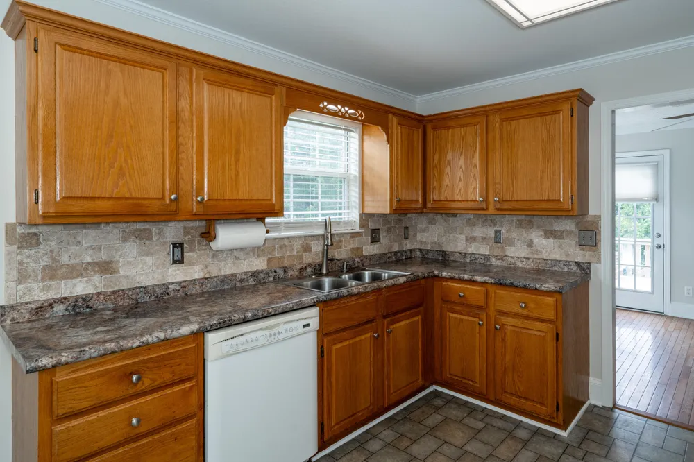82 Edgewater Drive Ringgold, GA 30736