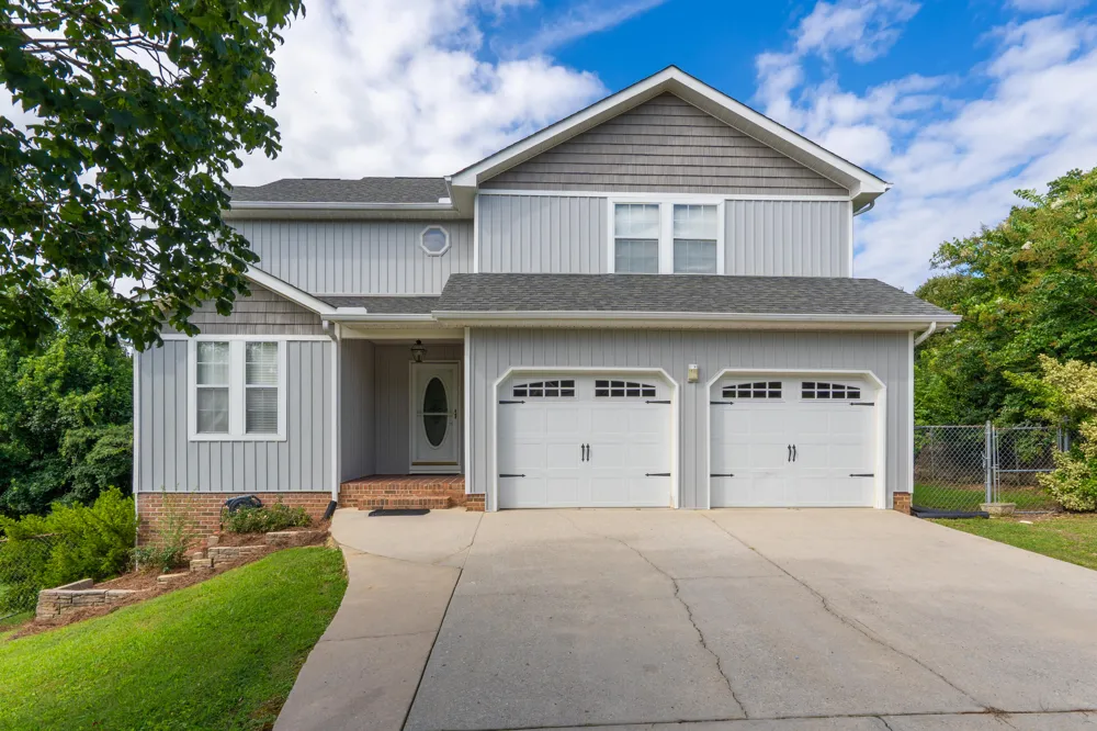 82 Edgewater Drive Ringgold, GA 30736