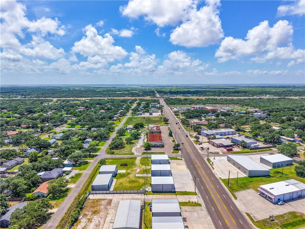 1125 W Market Street Rockport, TX 78382