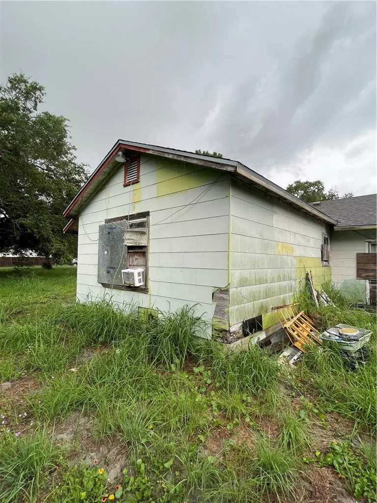 249 10th Street Aransas Pass, TX 78336