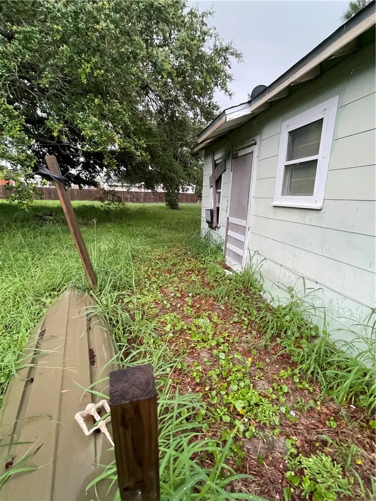 249 10th Street Aransas Pass, TX 78336